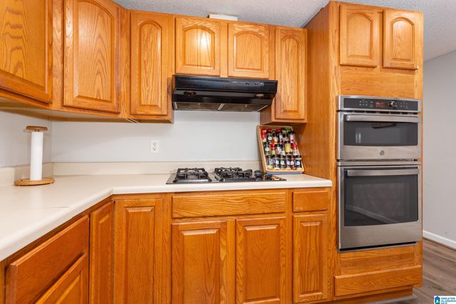 8420 LAWLEY AVENUE, Leeds, AL 35094