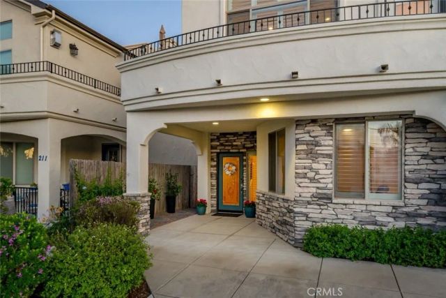 215 Placentia, Pismo Beach, CA 93449