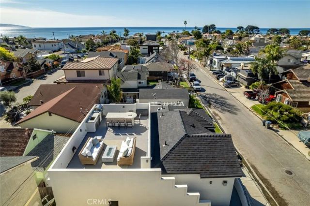 215 Placentia, Pismo Beach, CA 93449