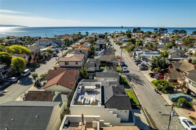 215 Placentia, Pismo Beach, CA 93449
