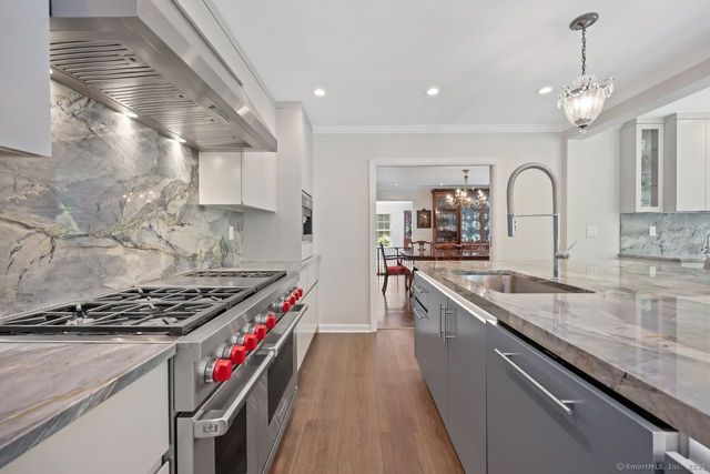 176 Logan Road, New Canaan, CT 06840