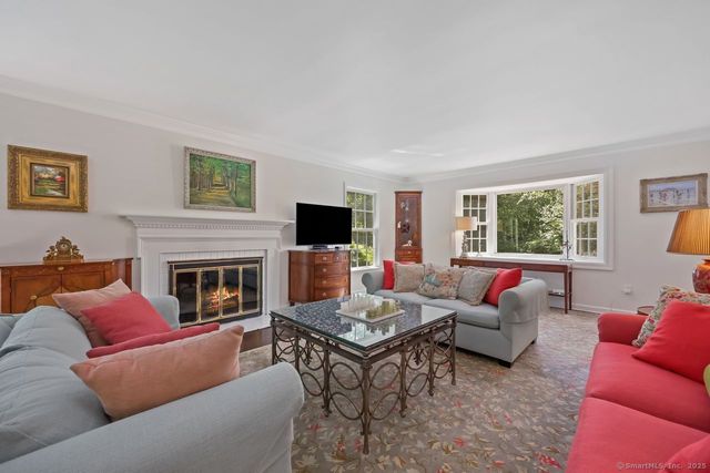 176 Logan Road, New Canaan, CT 06840