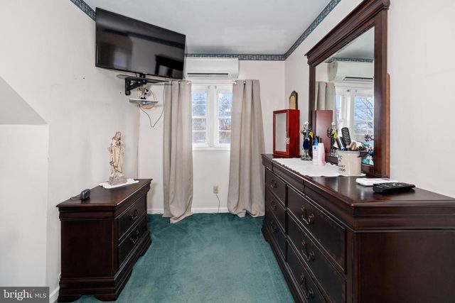 910 MARION AVE, Wilmington, DE 19809