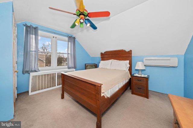 910 MARION AVE, Wilmington, DE 19809