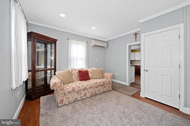 910 MARION AVE, Wilmington, DE 19809