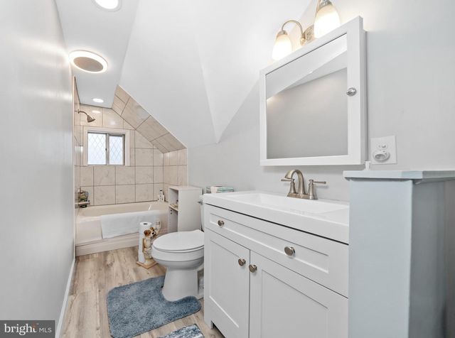 910 MARION AVE, Wilmington, DE 19809