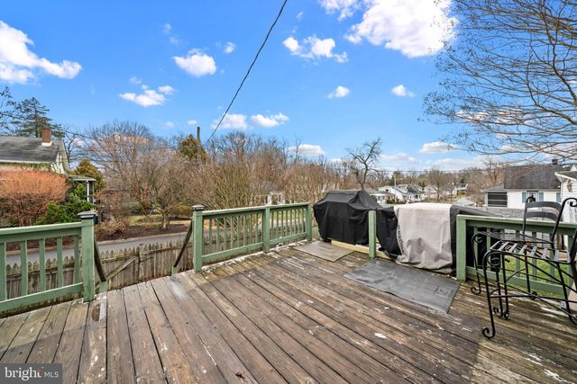 910 MARION AVE, Wilmington, DE 19809