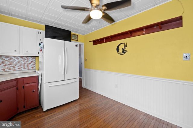 910 MARION AVE, Wilmington, DE 19809