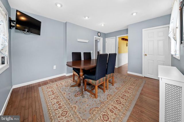 910 MARION AVE, Wilmington, DE 19809