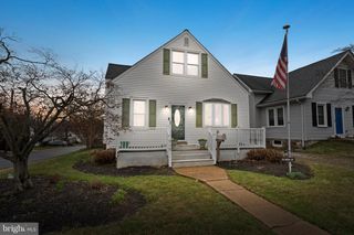 910 MARION AVE, Wilmington, DE 19809