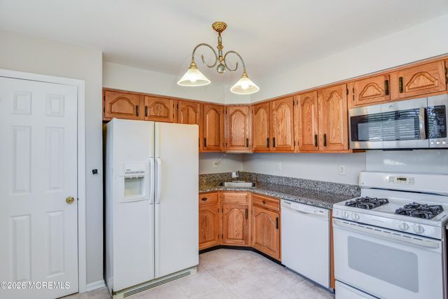 3 Rutland Lane I, Monroe, NJ 08831