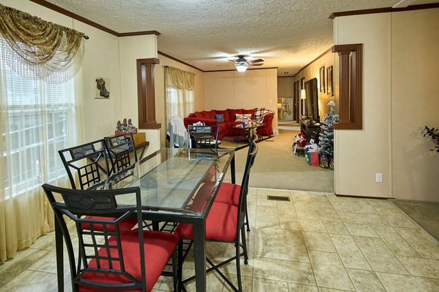 374 Sunnybrook Drive, Hurricane, WV 25526