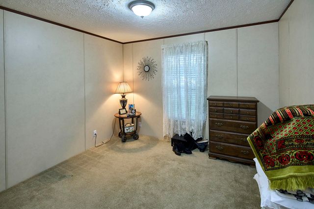 374 Sunnybrook Drive, Hurricane, WV 25526