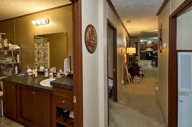 374 Sunnybrook Drive, Hurricane, WV 25526