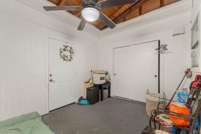 8300 Oakhaven Road, La Porte, TX 77571