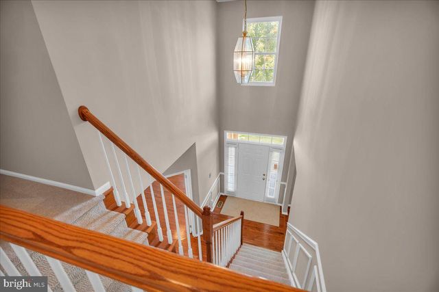 68 HILLSIDE LN, Mount Laurel, NJ 08054