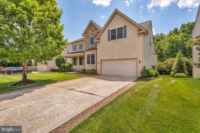 68 HILLSIDE LN, Mount Laurel, NJ 08054