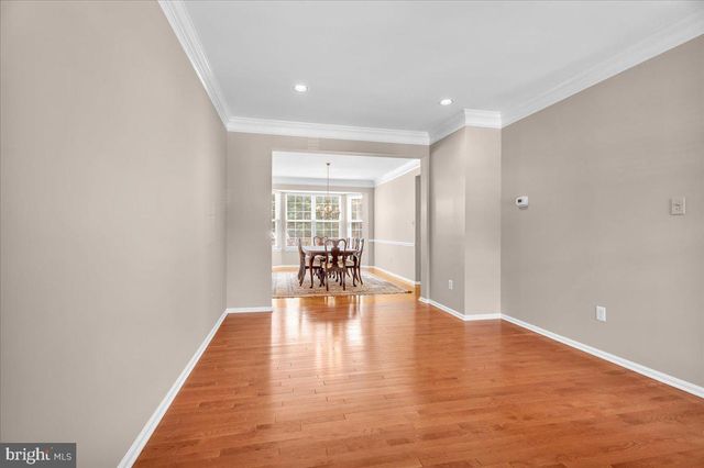 68 HILLSIDE LN, Mount Laurel, NJ 08054