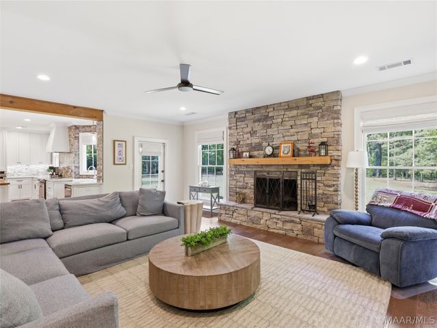 632 Horseshoe Curve, Pike Road, AL 36064