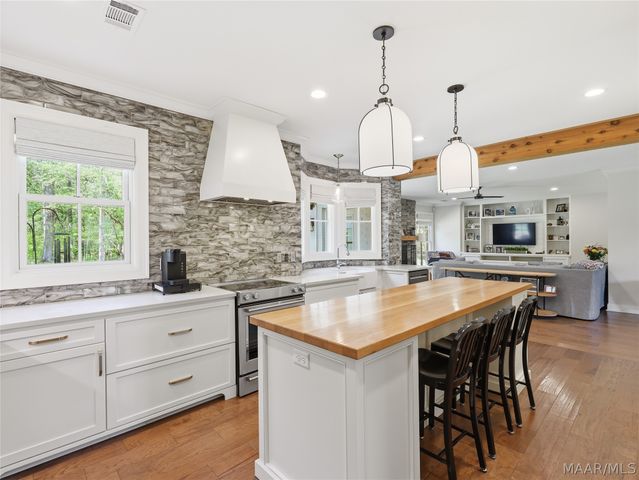 632 Horseshoe Curve, Pike Road, AL 36064