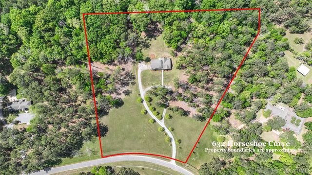 632 Horseshoe Curve, Pike Road, AL 36064