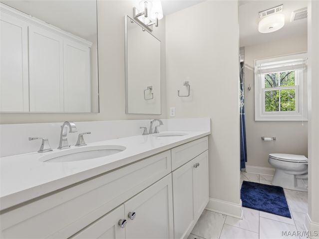 632 Horseshoe Curve, Pike Road, AL 36064