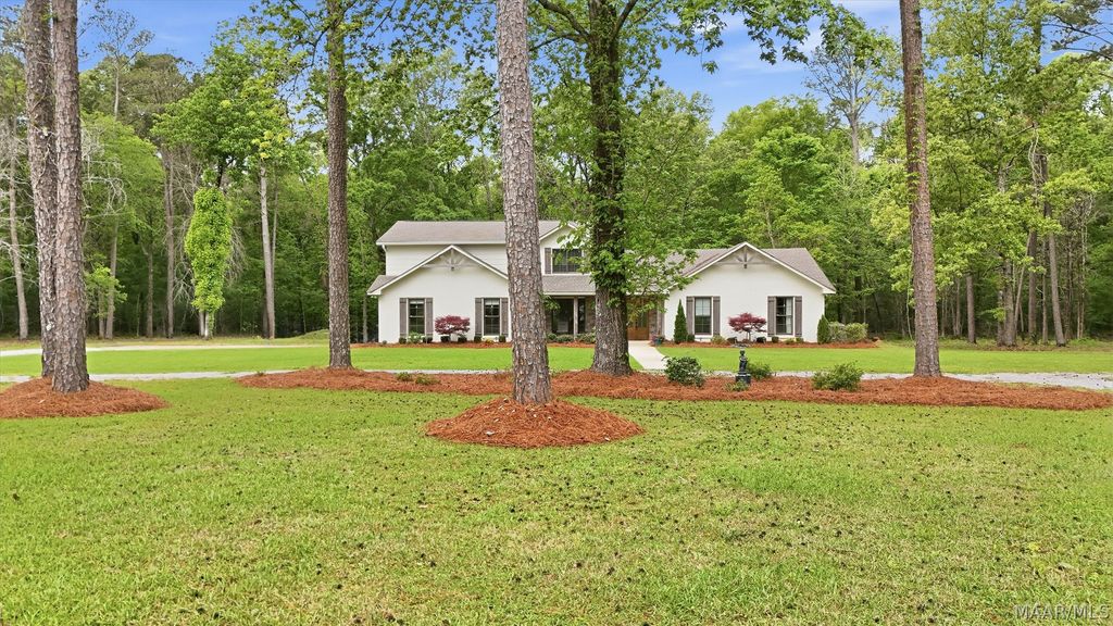 632 Horseshoe Curve, Pike Road, AL 36064