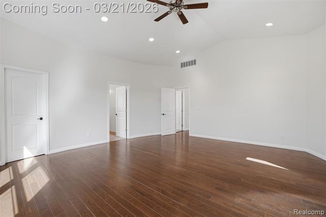 12913 9 Mile Road, South Lyon, MI 48178