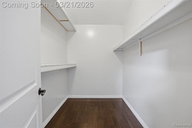 12913 9 Mile Road, South Lyon, MI 48178