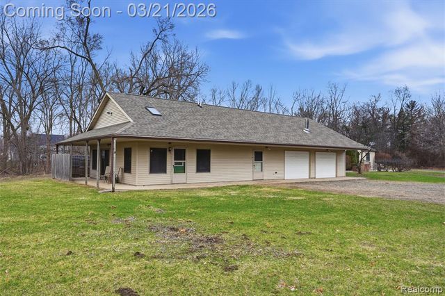 12913 9 Mile Road, South Lyon, MI 48178