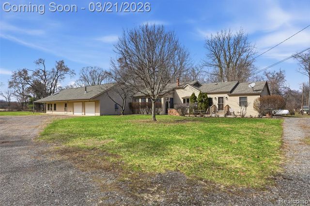 12913 9 Mile Road, South Lyon, MI 48178