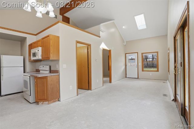 12913 9 Mile Road, South Lyon, MI 48178