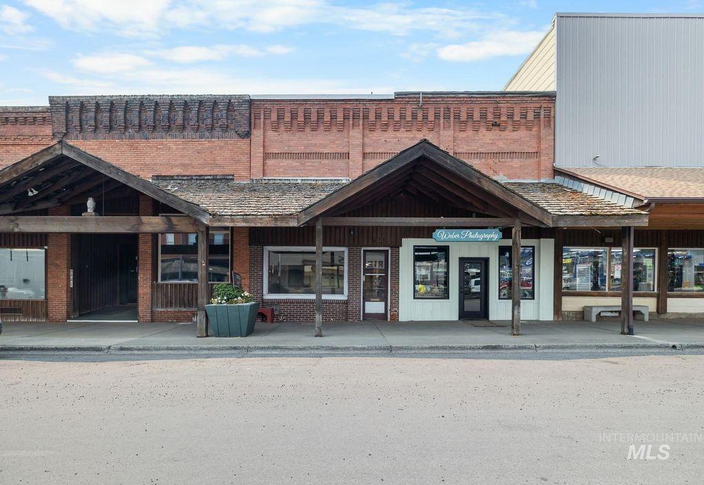 425 Main St, CottonWood, ID 83522 photo 1