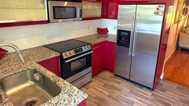 20 Park Dr 7, Bal Harbour, FL 33154