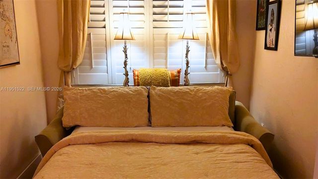 20 Park Dr 7, Bal Harbour, FL 33154