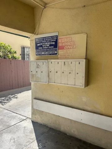 4553 W 17th, Los Angeles, CA 90019