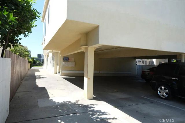 4553 W 17th, Los Angeles, CA 90019