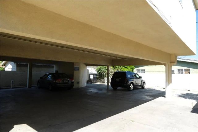 4553 W 17th, Los Angeles, CA 90019