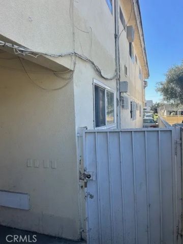 4553 W 17th, Los Angeles, CA 90019