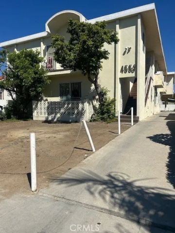 4553 W 17th, Los Angeles, CA 90019