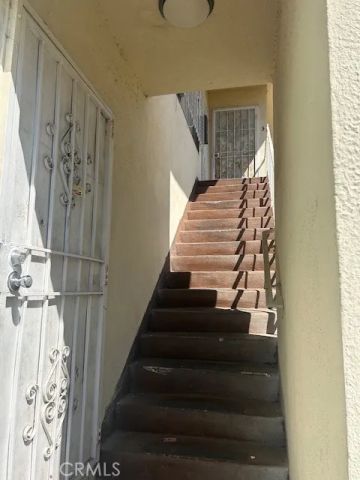 4553 W 17th, Los Angeles, CA 90019