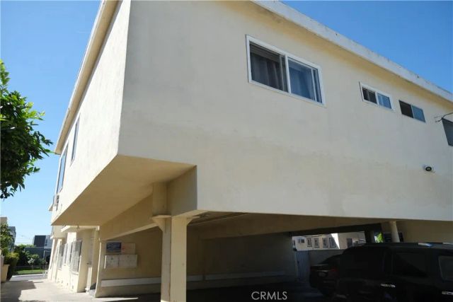 4553 W 17th, Los Angeles, CA 90019