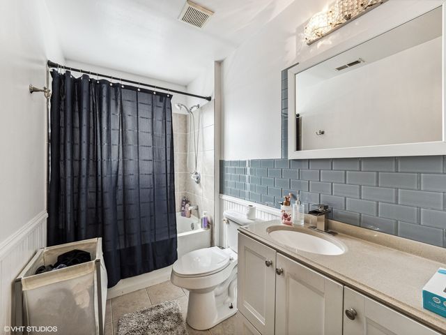 665 Cindy Lane, Wheeling, IL 60090