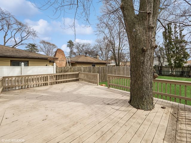 665 Cindy Lane, Wheeling, IL 60090