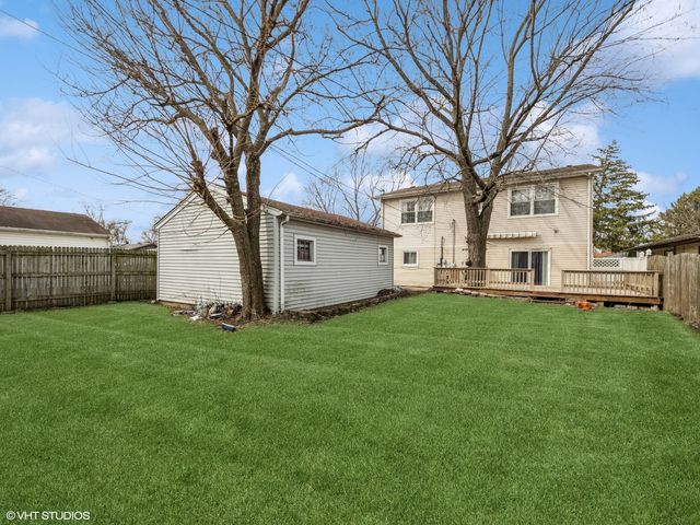 665 Cindy Lane, Wheeling, IL 60090