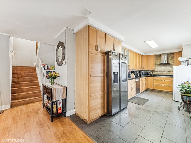 665 Cindy Lane, Wheeling, IL 60090