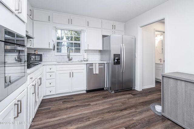 8803 YORKSHIRE Court, Jacksonville, FL 32257