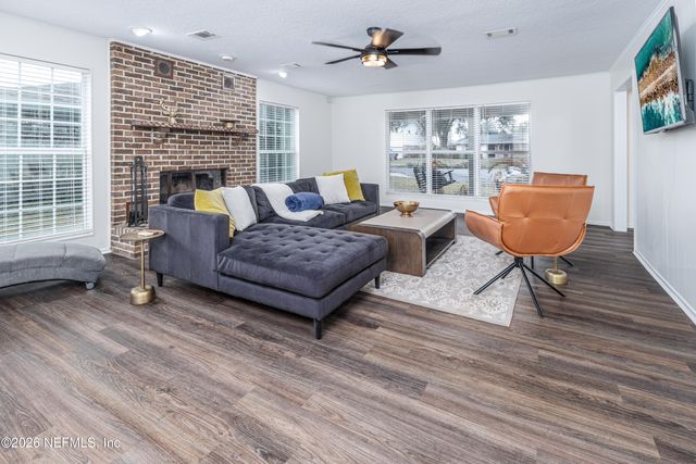 8803 YORKSHIRE Court, Jacksonville, FL 32257