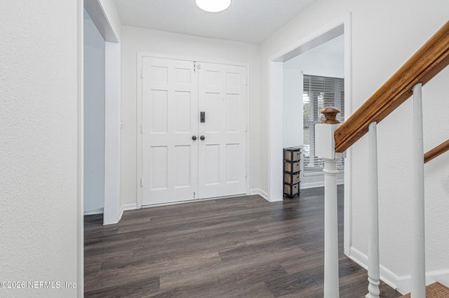 8803 YORKSHIRE Court, Jacksonville, FL 32257