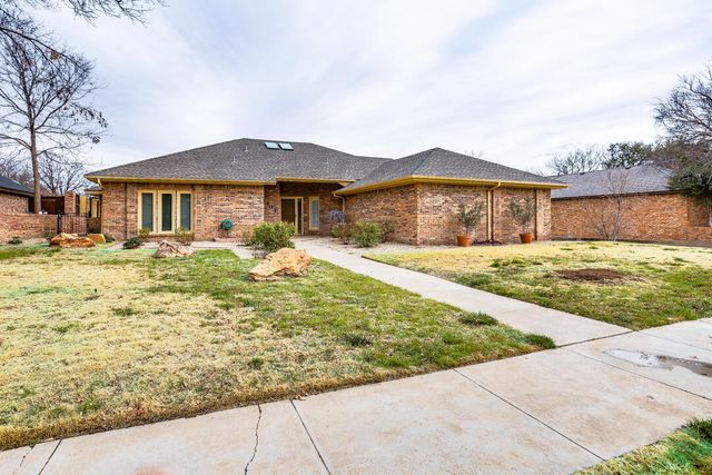 9303 Salisbury Avenue, Lubbock, TX 79424